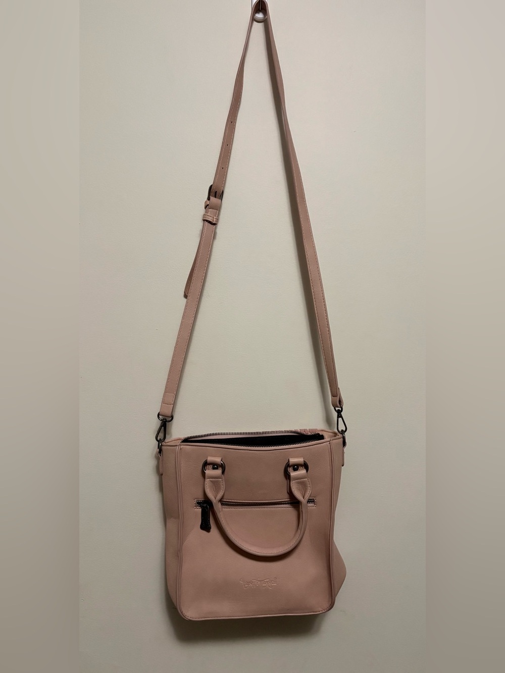 Trinity ranch tooled leather crossbody - Picture 7 of 8